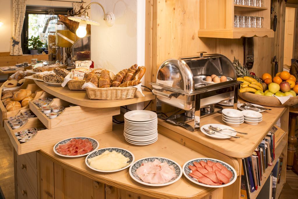 Hotel Garni Snaltnerhof Ortisei Ngoại thất bức ảnh