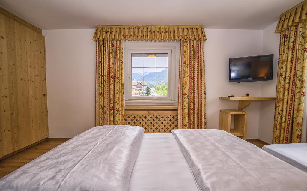 Hotel Garni Snaltnerhof Ortisei Ngoại thất bức ảnh