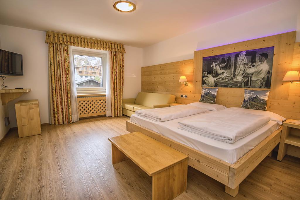 Hotel Garni Snaltnerhof Ortisei Ngoại thất bức ảnh