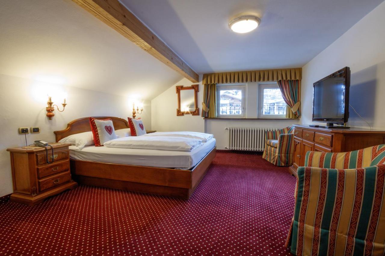 Hotel Garni Snaltnerhof Ortisei Ngoại thất bức ảnh