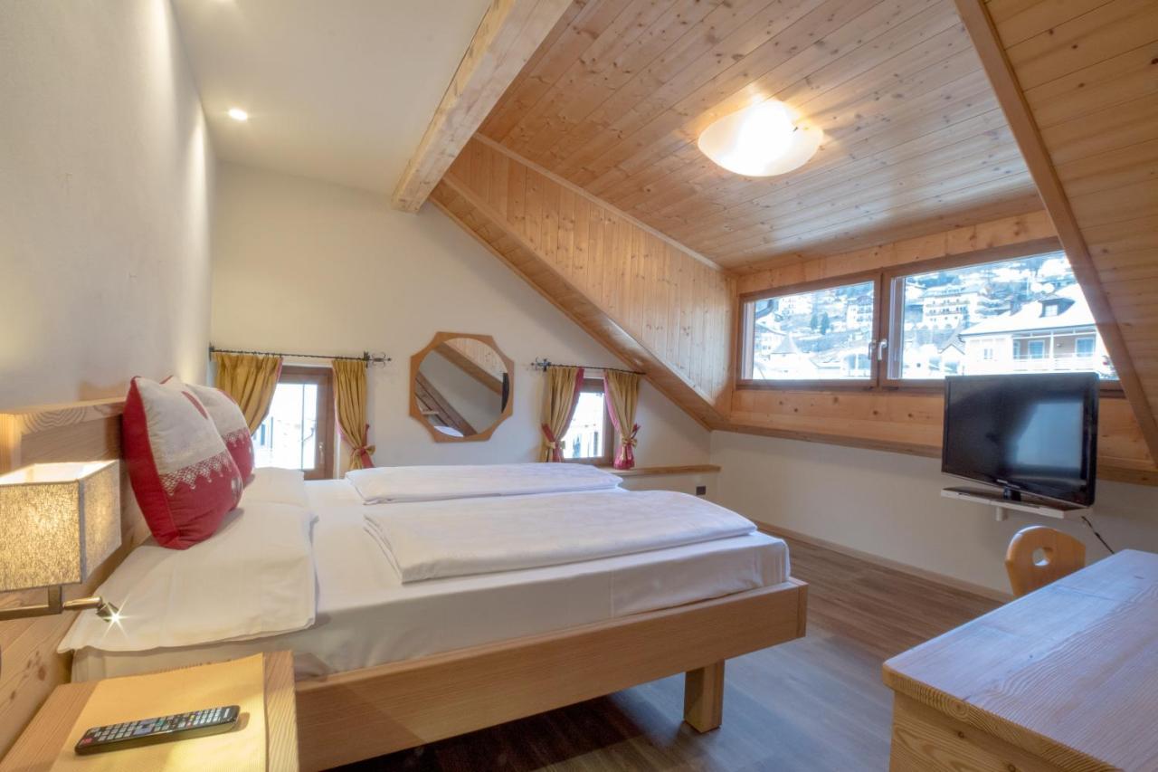 Hotel Garni Snaltnerhof Ortisei Ngoại thất bức ảnh